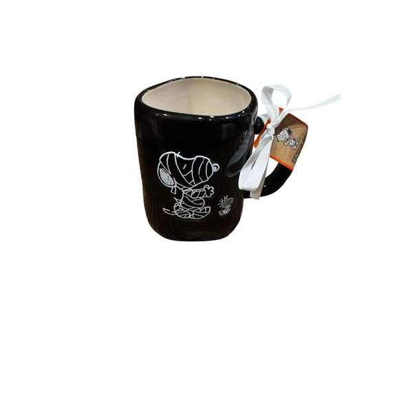 Rae Dunn Snoopy Peanuts Halloween Mummy Mug - Picture 1 of 2
